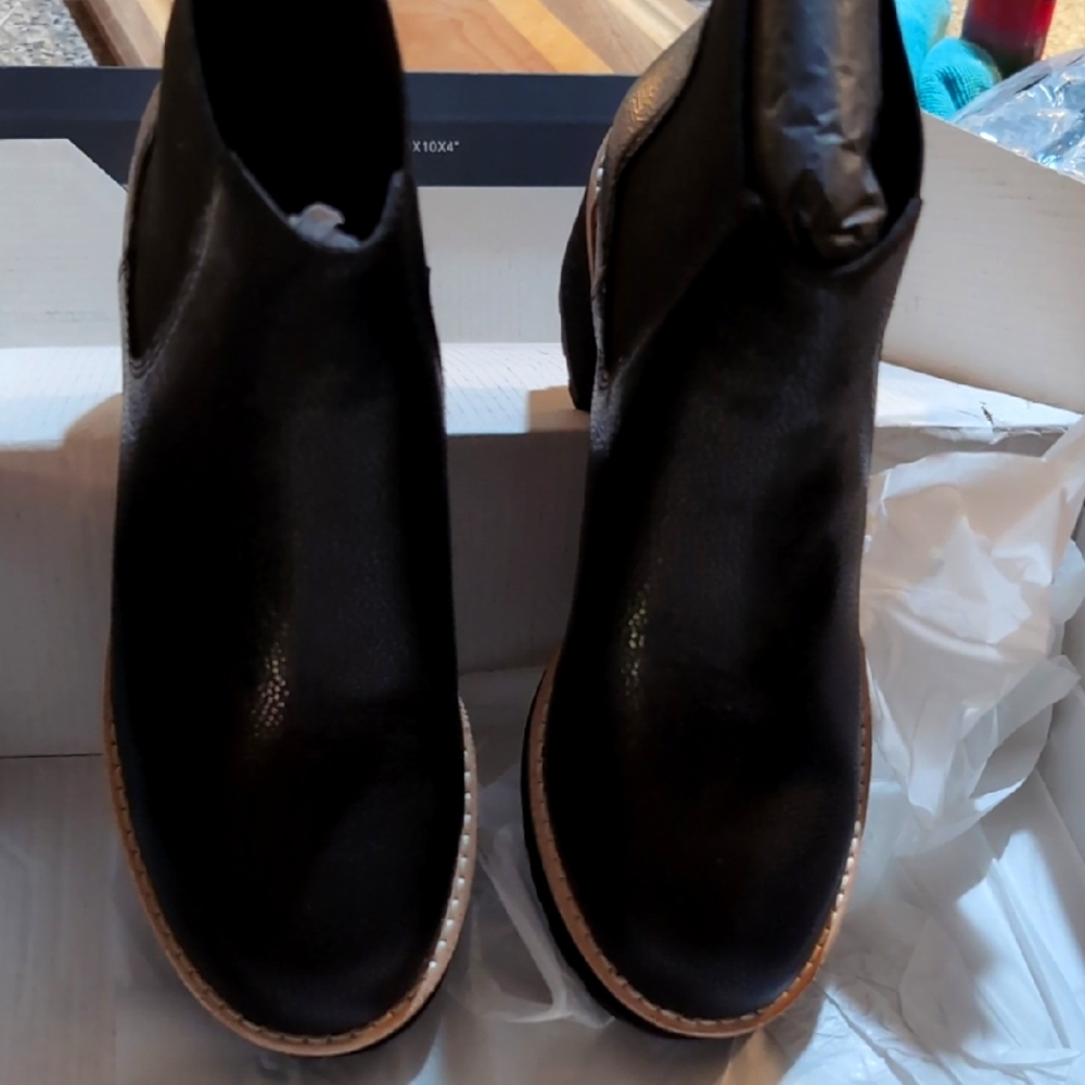 Eileen Fisher Women's Black Leather Ankle Boots